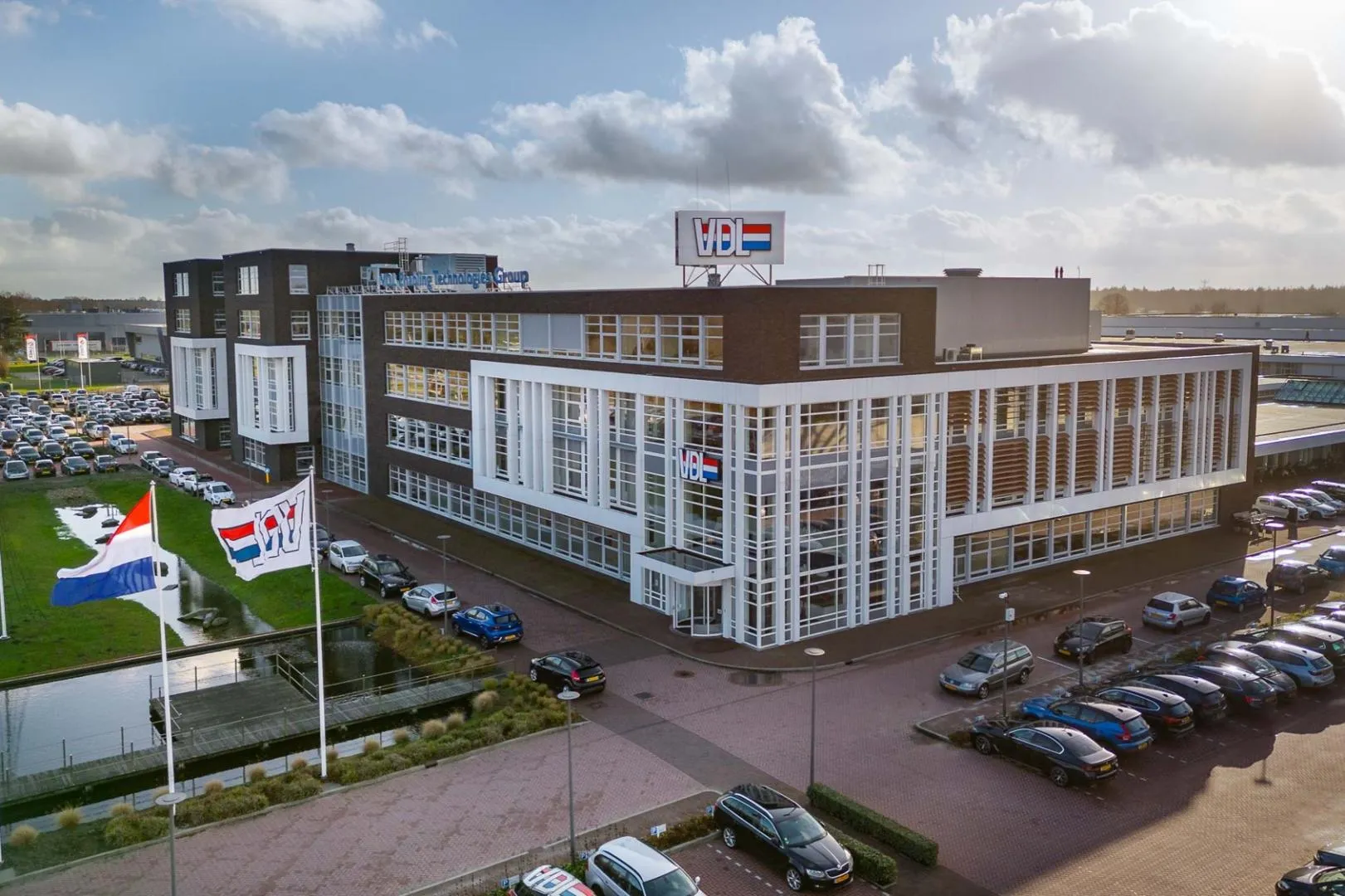 Het gebouw van VDL ETG in Almelo